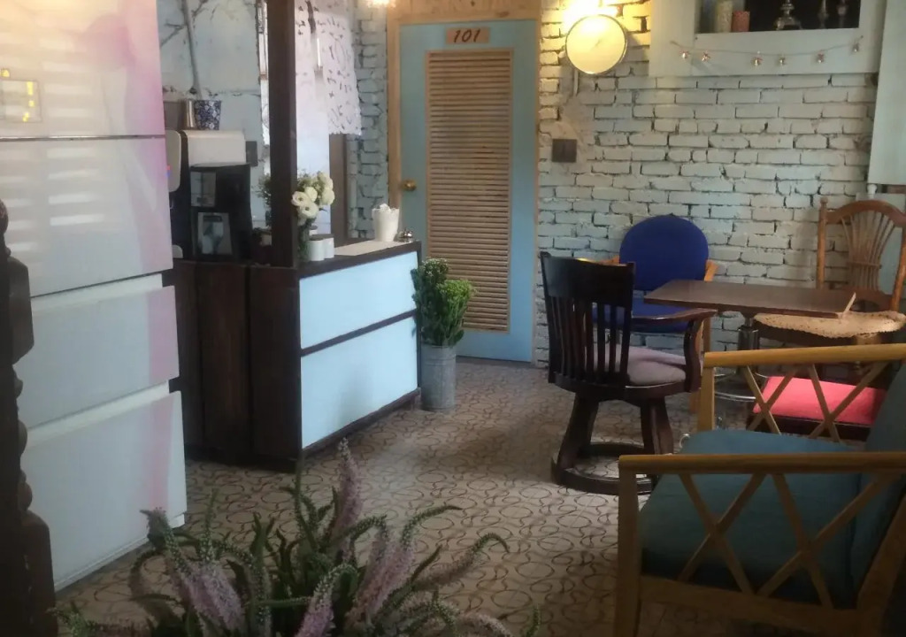 Alice Guesthouse Hongdae