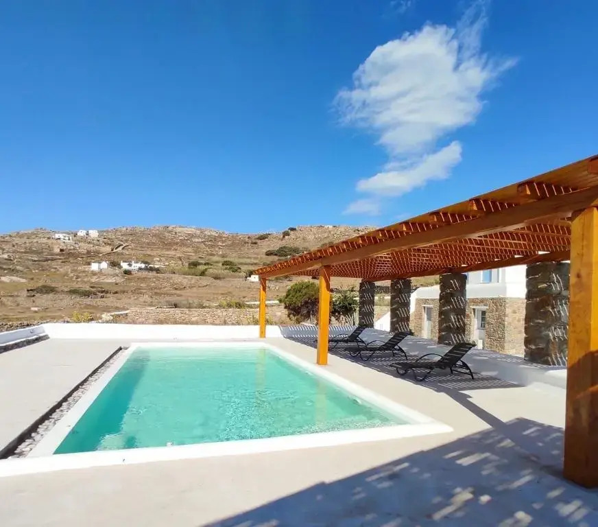 Avalon cosy apartments Ginger, 1 bedroom villa with shared swimming pool