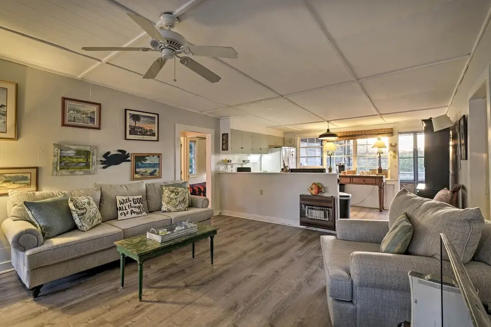 Pawleys Island House, - Steps to Beach & Creek!