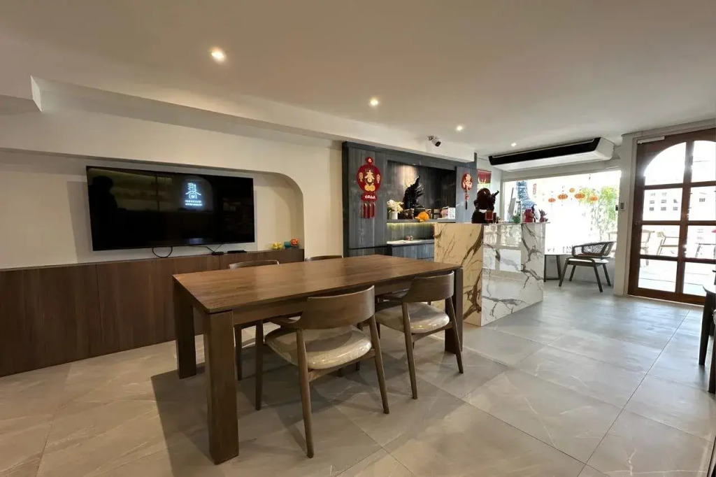 Zhennan Teabar Hotel