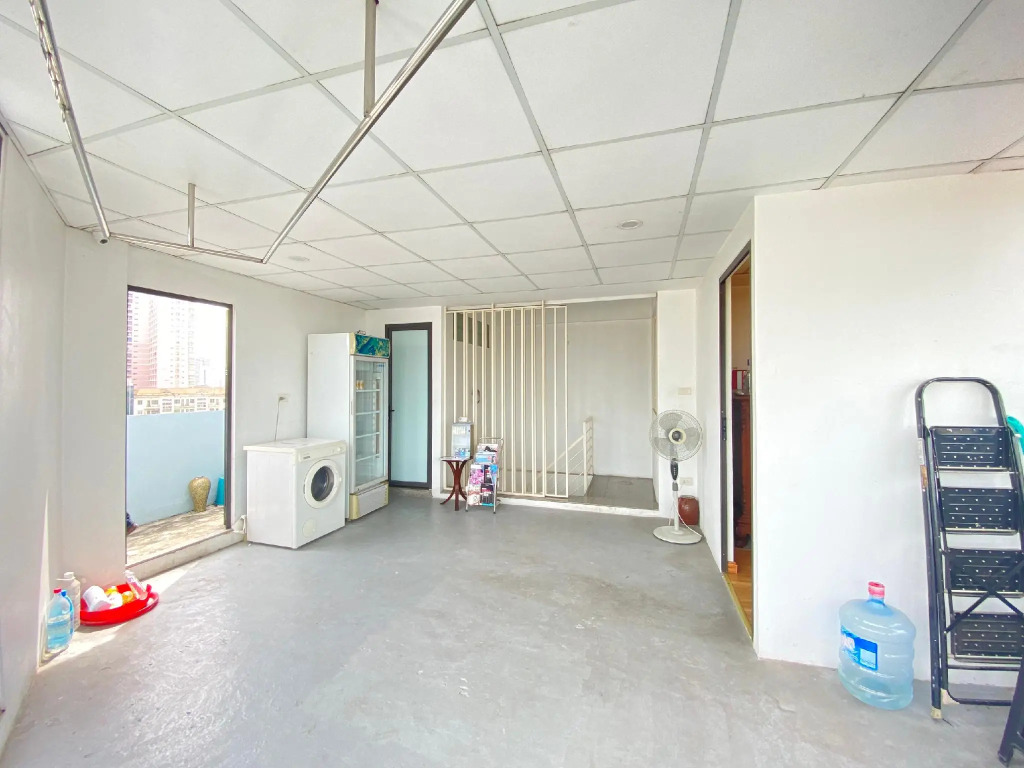 HB Serviced Apartment - 12 Trần Quý Kiên