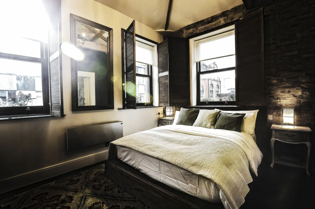 The Cow Hollow Hotel