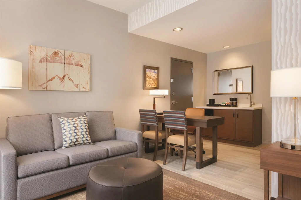 Embassy Suites By Hilton South Jordan Salt Lake City