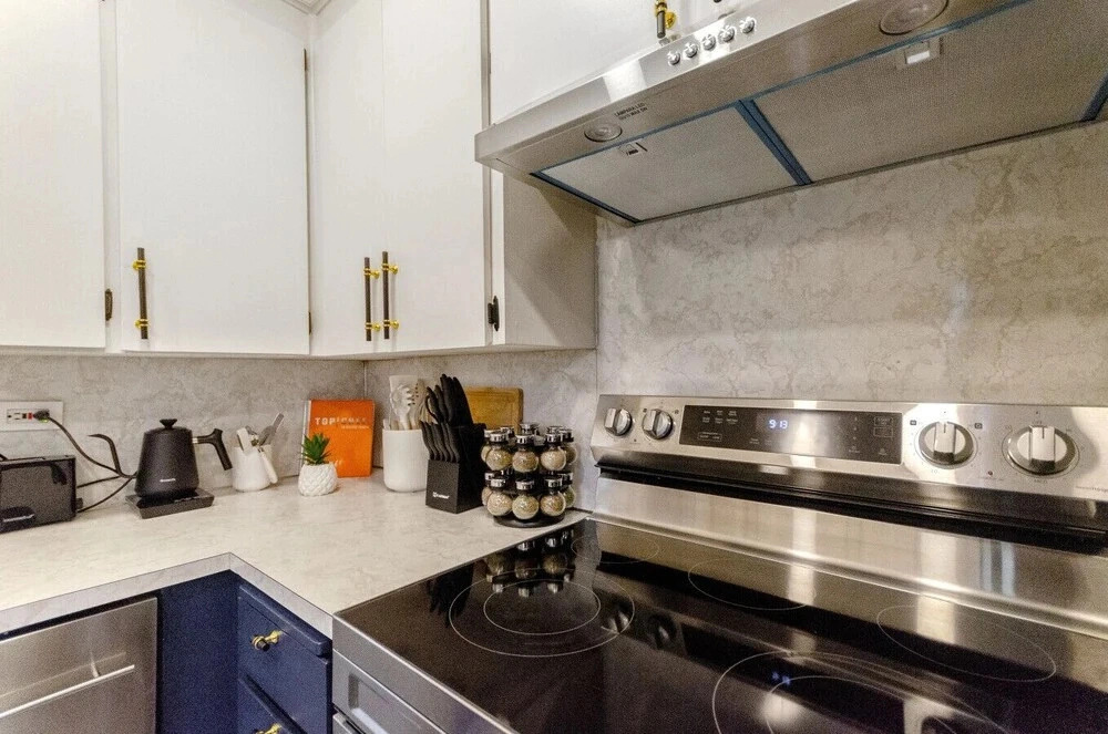 Peaceful Pet-friendly Home With Yard