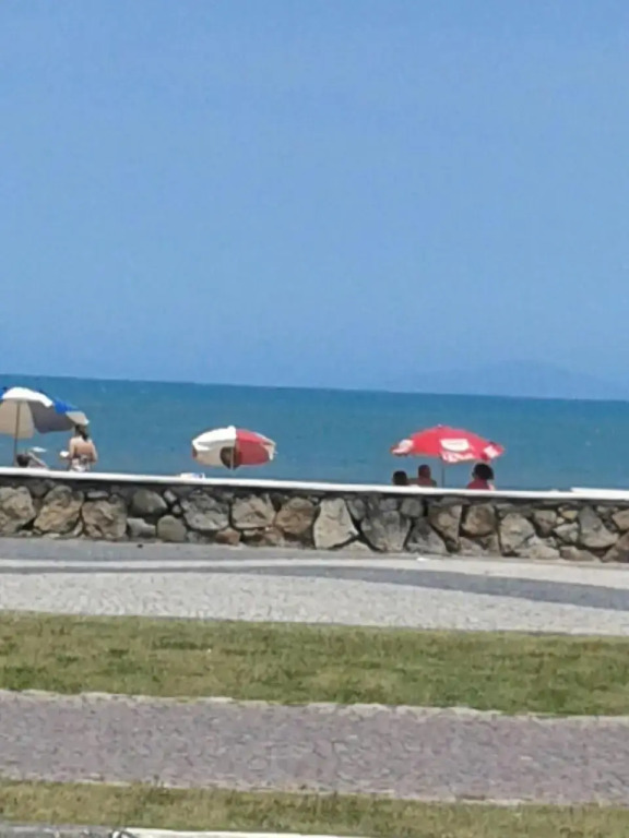 Casa a 150 m da Praia Martins de Sá