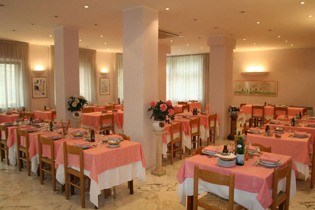 Hotel Elena
