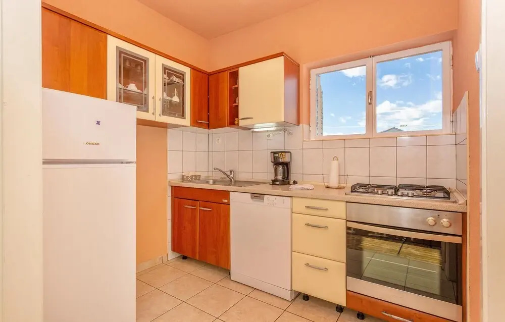 Cozy Home In Omisalj With Wifi