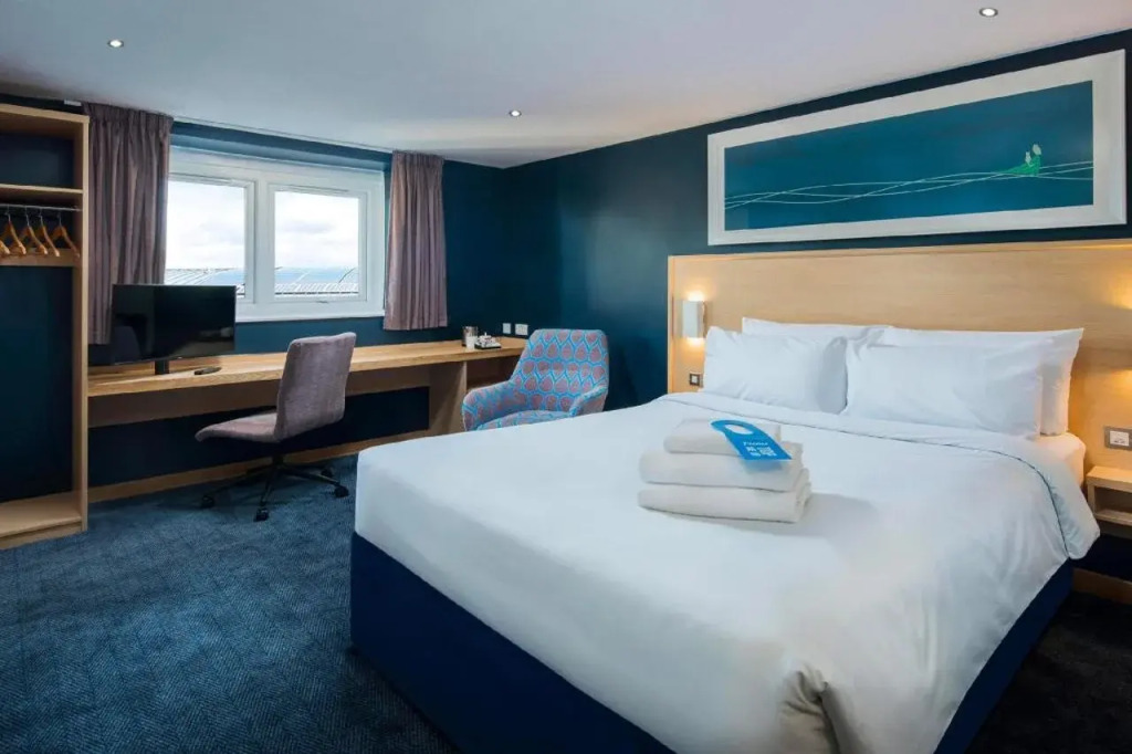 Travelodge Reading M4 Westbound