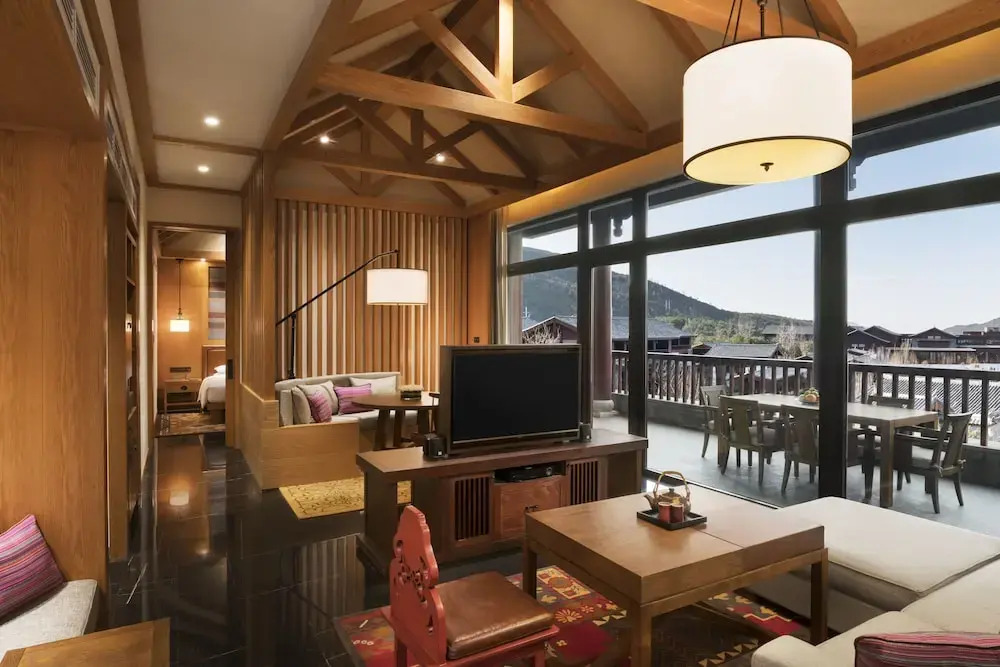 Jinmao Pureal Mountain Liiang,a member of Design Hotels