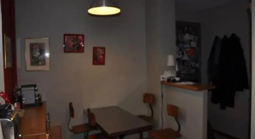 Apartment Paris Rue Fondary