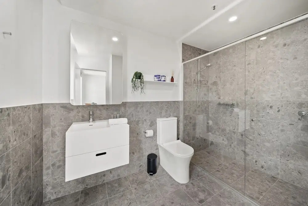 Bright 2-bed Apartment With Gym, BBQ & Pool Access