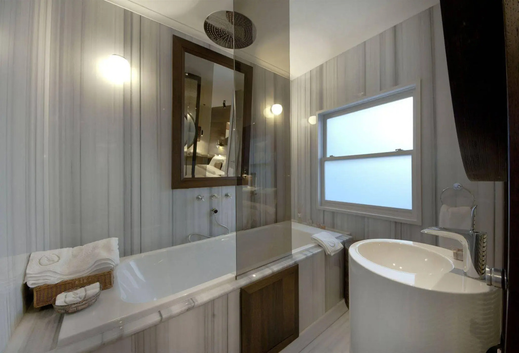 Urban Suites