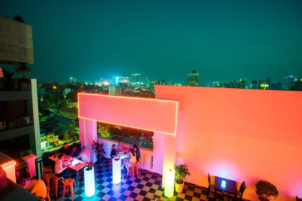 Town View Hotel Khan Daun Penh