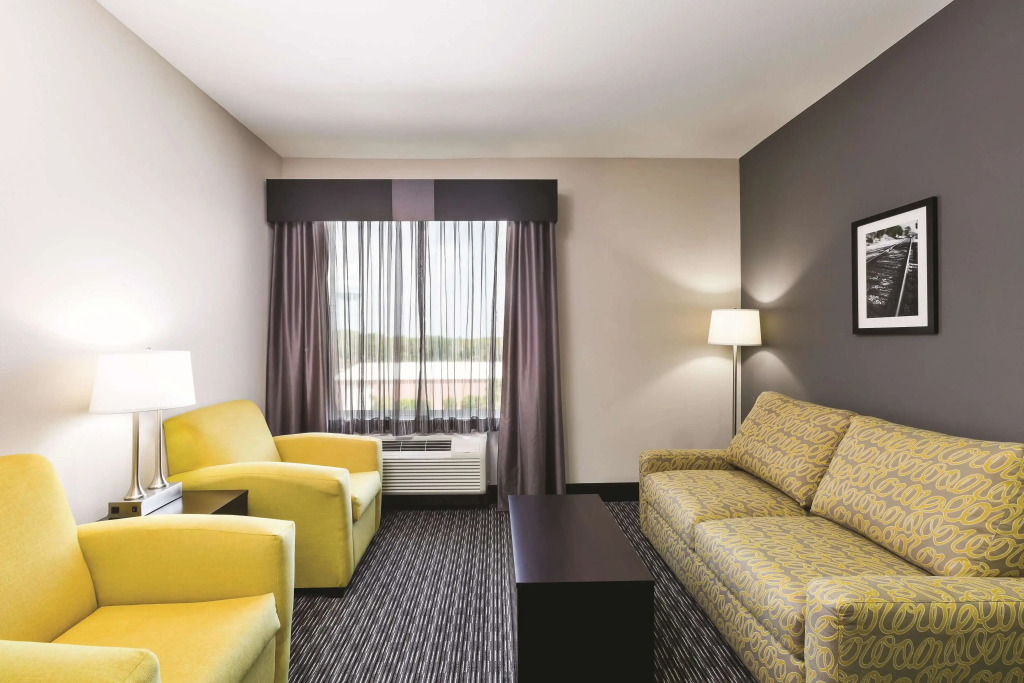 La Quinta by Wyndham Rockport - Fulton