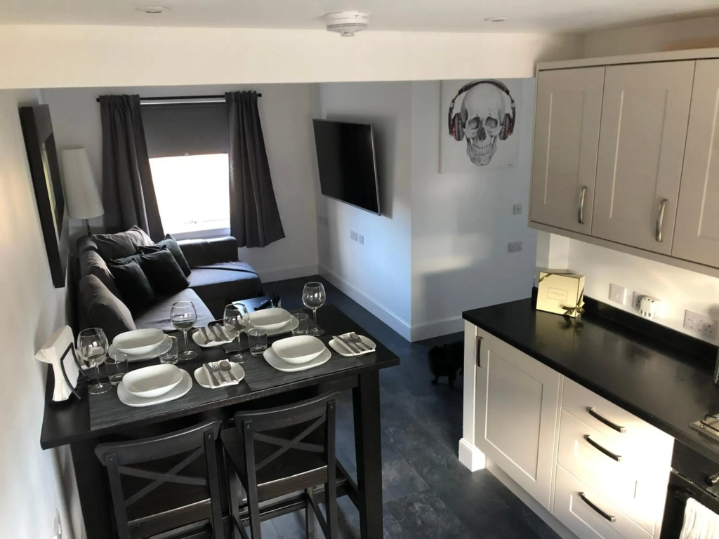 L&H Apartments