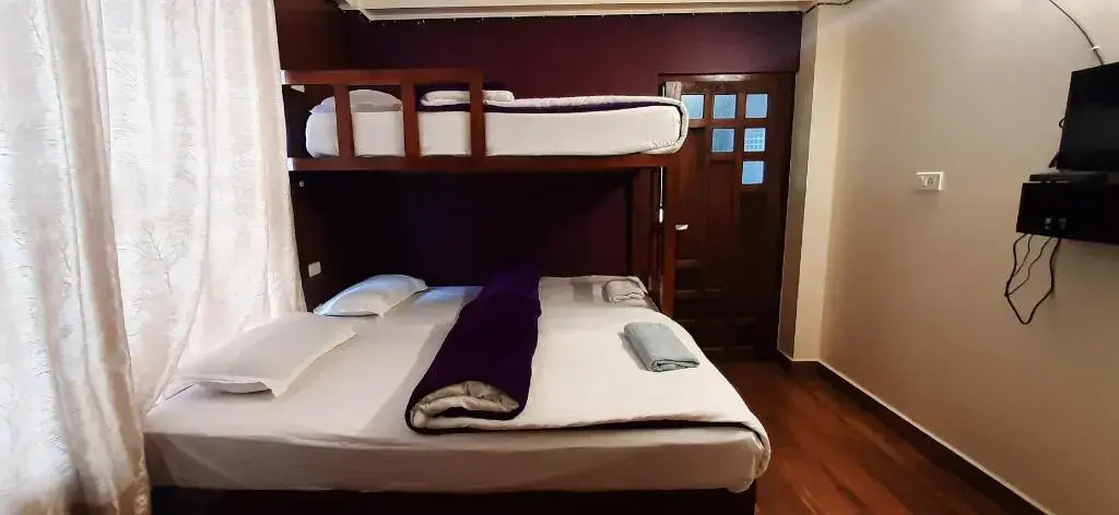 A La Maison