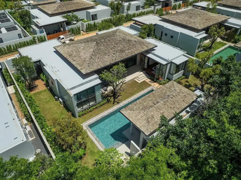 Botanica Foresta 4BR Luxury Villa with Pool by NLA