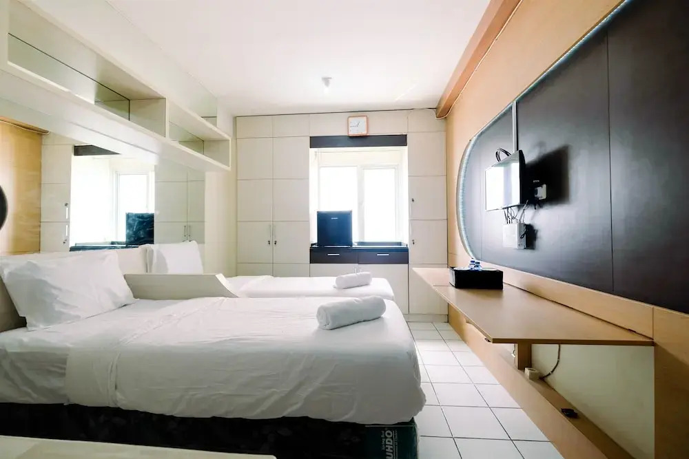 East Park Studio Apartment with Twin Beds