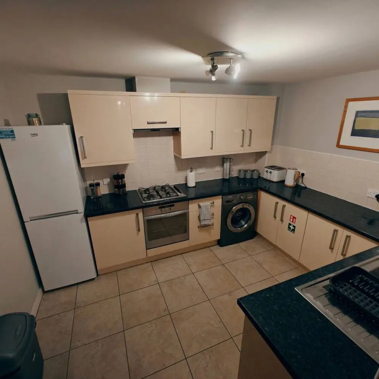 2BR Spacious City Centre Apartment