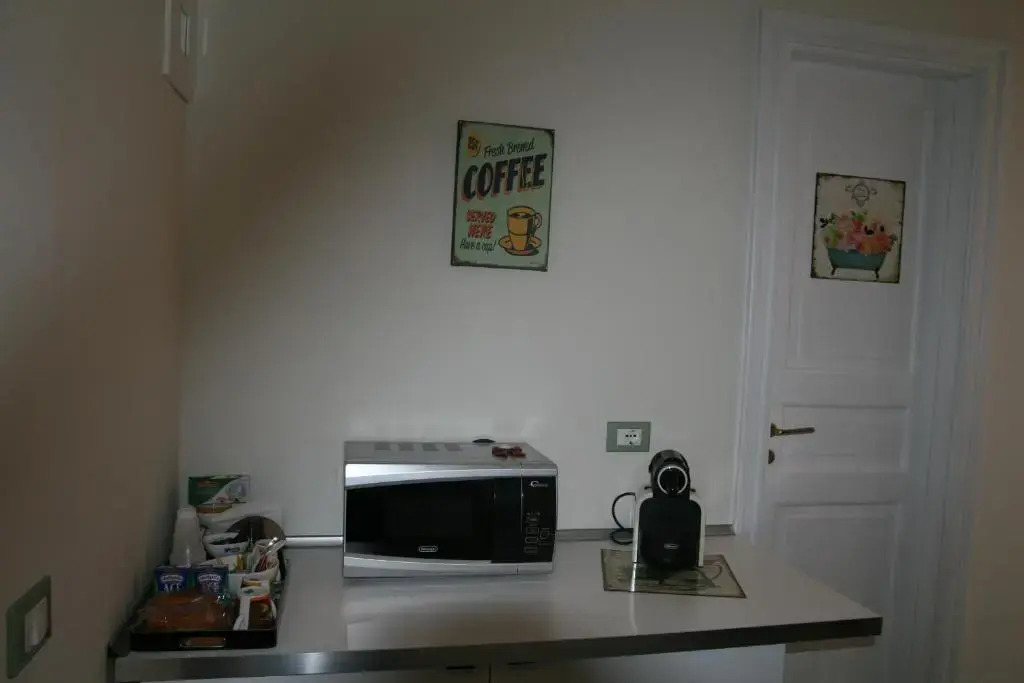 B&B Mini Hotel Incity-close train station and port