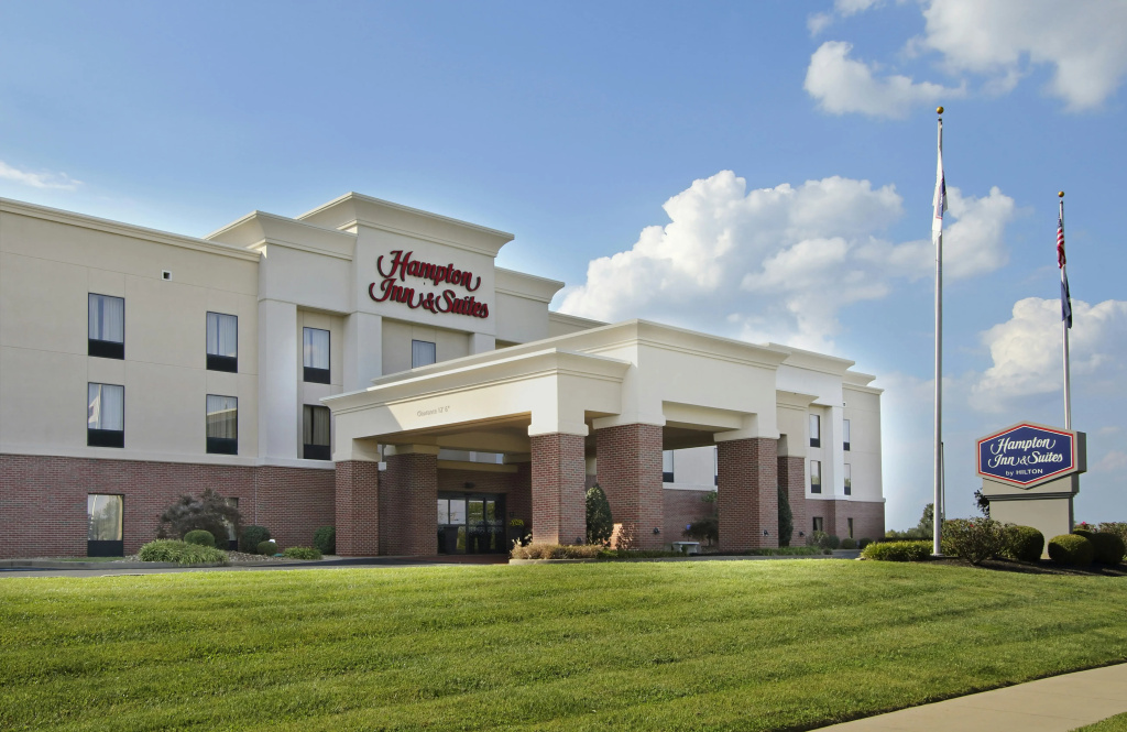 Hampton Inn & Suites Madisonville
