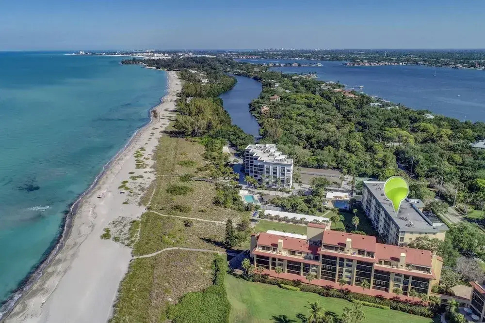 Bay Tree Beach Side