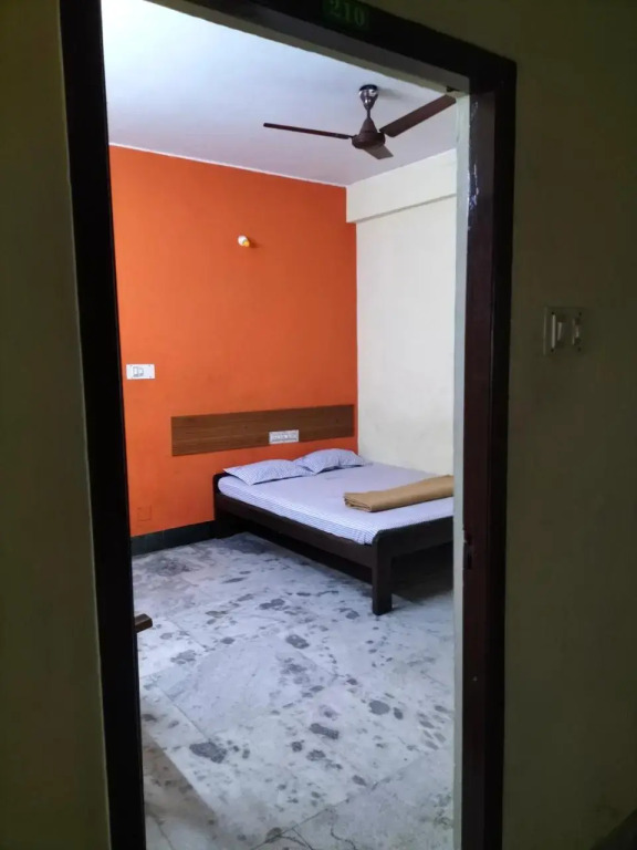 Hotel Eswara Lodge