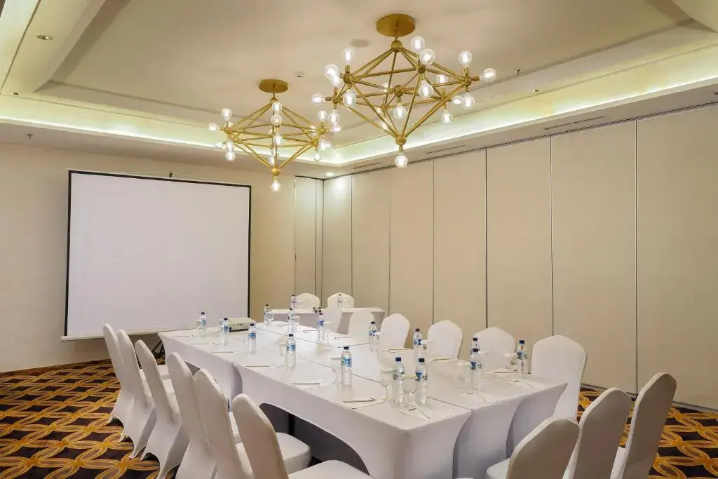 Astanaraya Suites Hotel