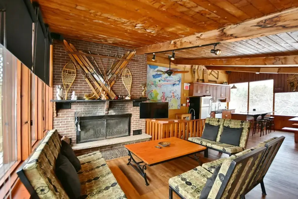 163 Tyrolean Rustic 4 bedroom chalet