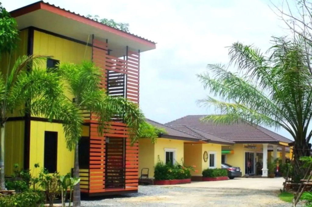 Golden House Hotel Sakaeo Room with breakfast