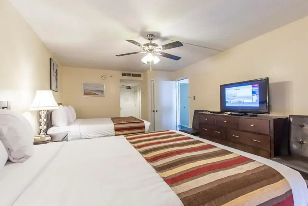 Saida Royale Condominium 9068-69