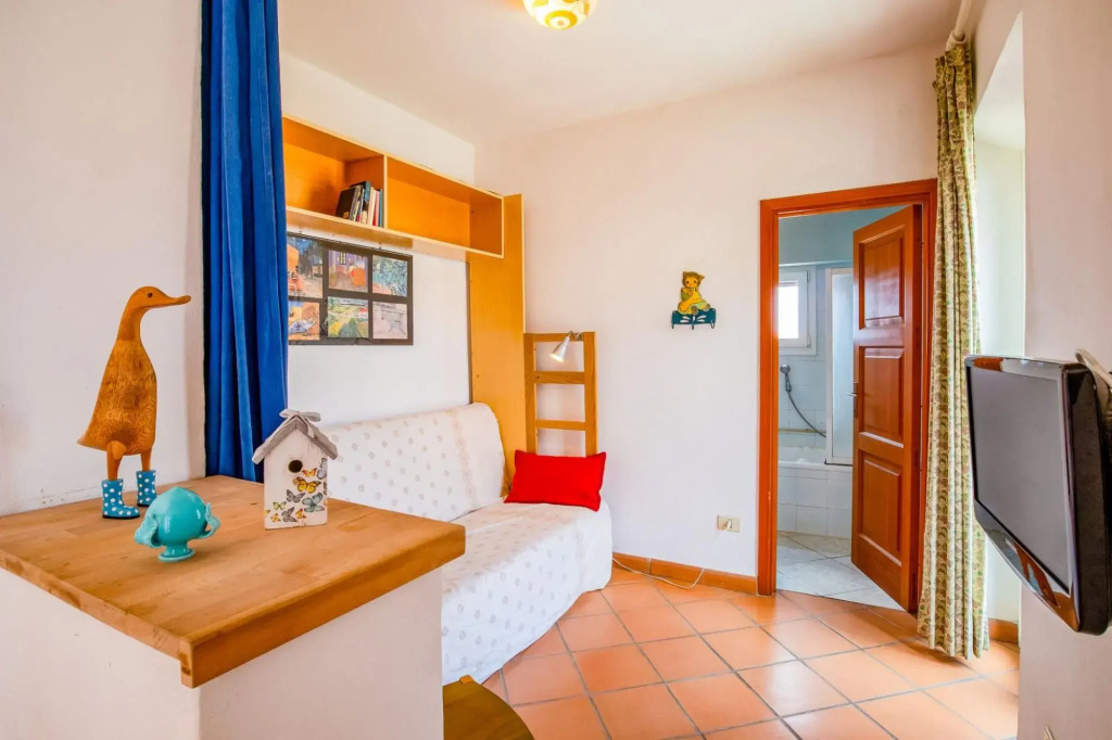 Apartment in the main square of Capoliveri with sea view-In Piazza Vista Mare