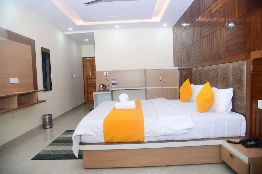 Hotel Radha Vallabh