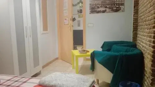 Grupo Rh - Hostel