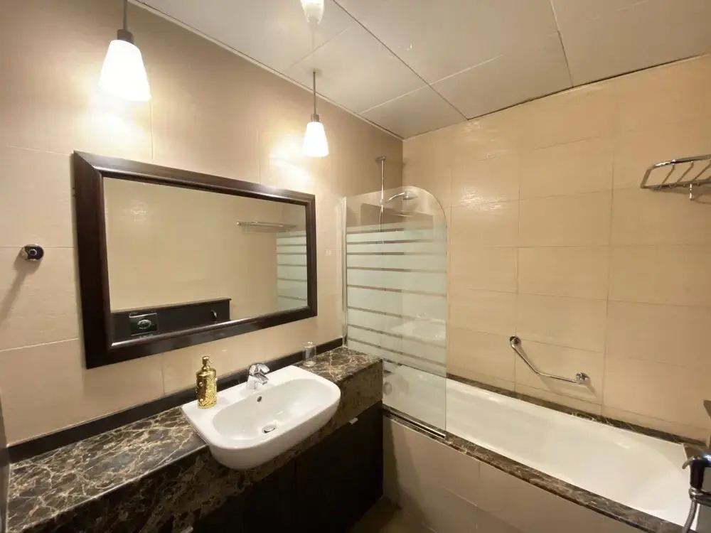 Lux BnB 2BDR Private Garden