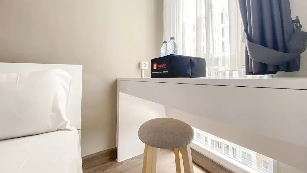 Well Furnished Studio Room At High Floor Tokyo Riverside Pik 2 Apartment