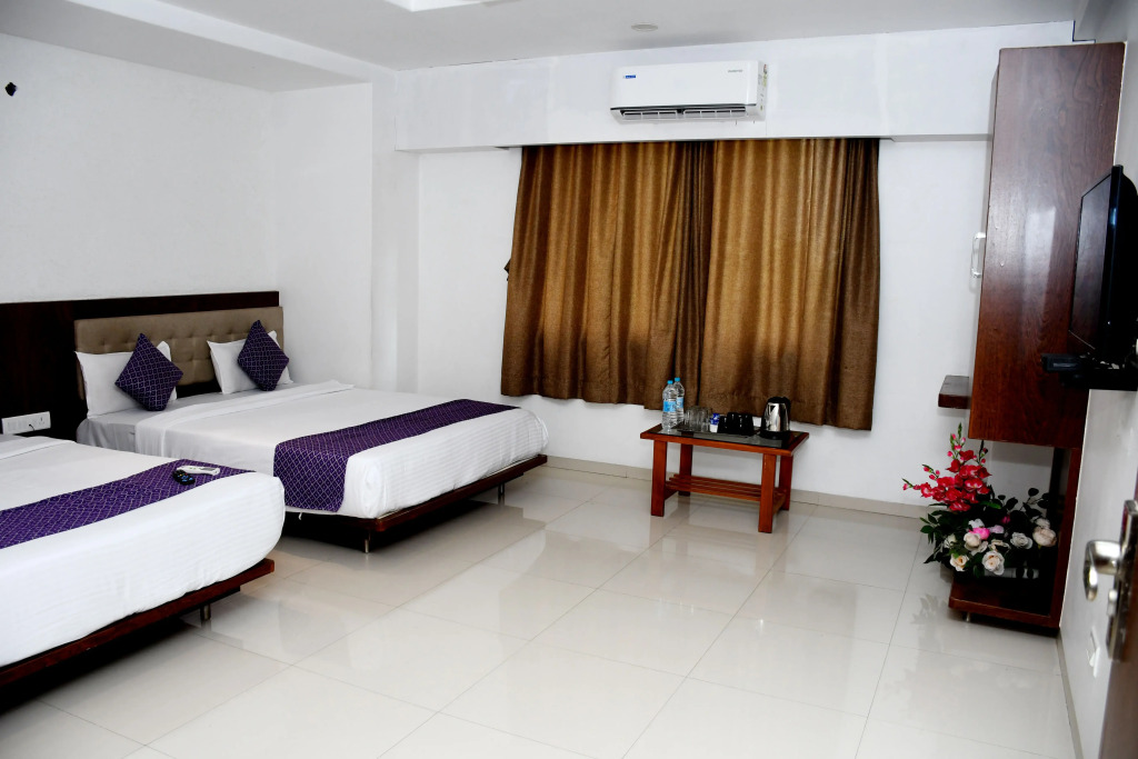 Pushpak Resort