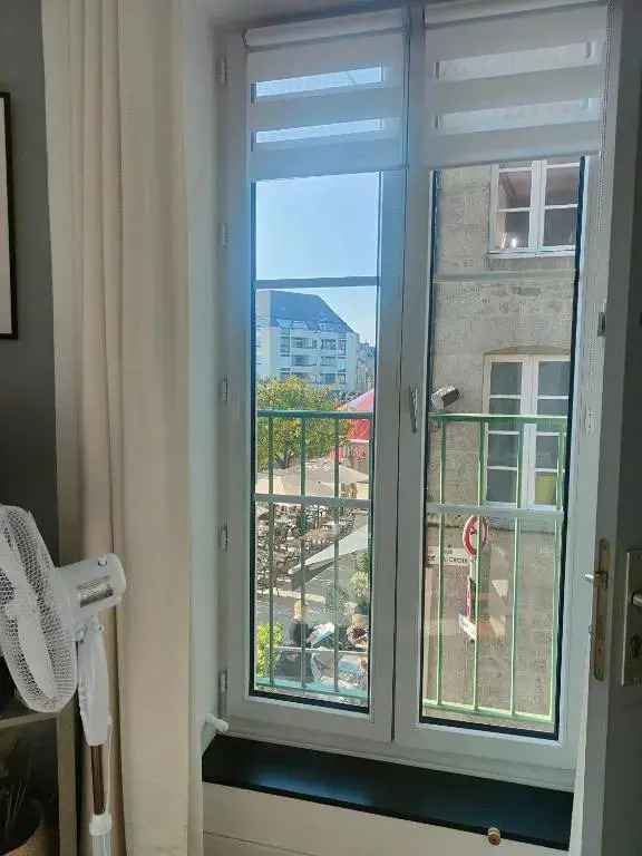 Studio Balcon De La Place
