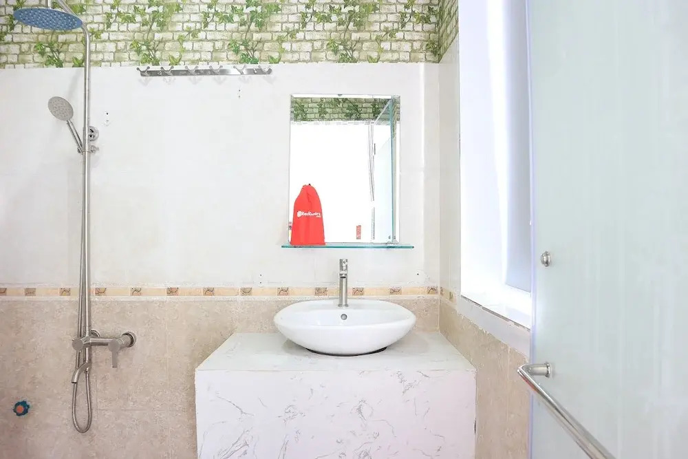 Reddoorz Near Khu che xuat Tan Thuan