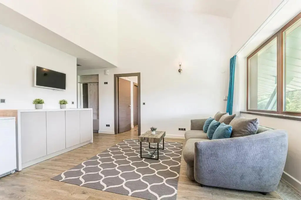 Pine Woods Apartment B35 in Silver Mountain