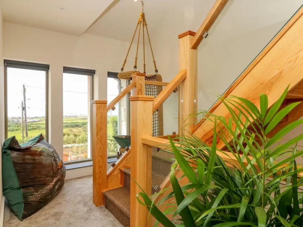 Sunset House