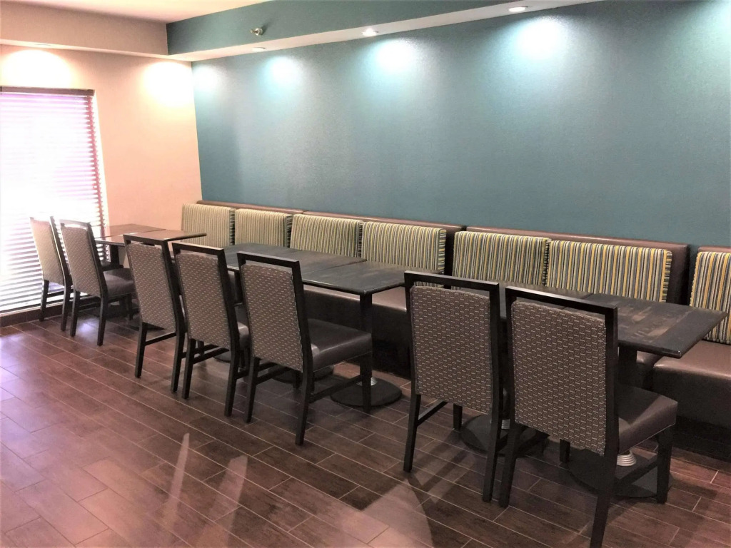Best Western Plus Galleria Inn & Suites