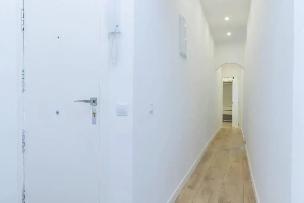 Marvelous Apartment of 3 Bedrooms near La Latina by Batuecas