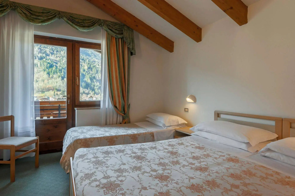 Family Hotel La Perla