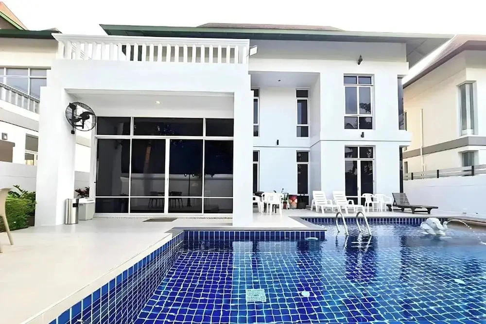 BM Pool Villa Pattaya