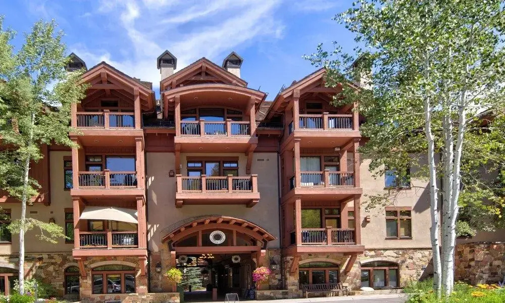 Alpine Club 2 Bedroom Condo by RedAwning