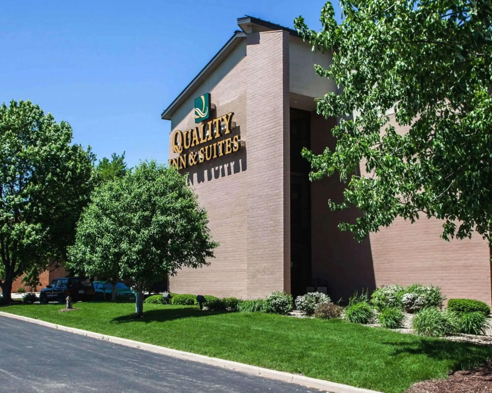 Quality Inn & Suites Peoria North