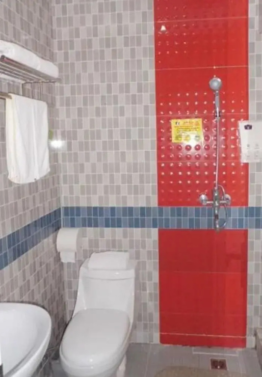 Home Inn Shenzhen Nanshan Nanxin Road Daxin Metro Station