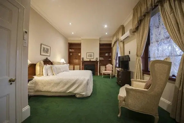 The Old George & Dragon Guesthouse