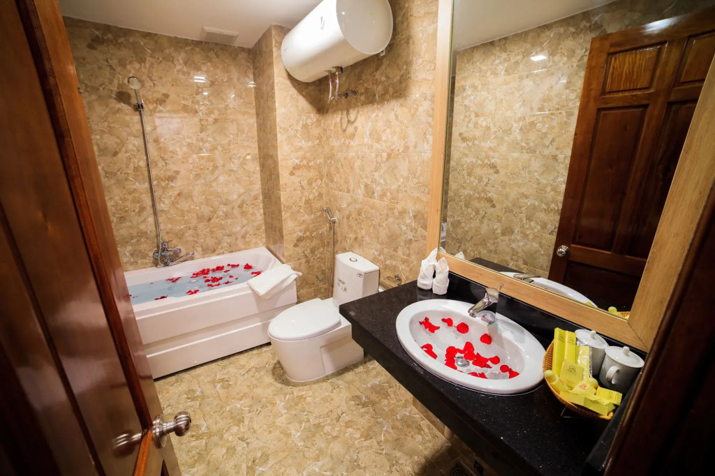 Cherry Hotel Hue